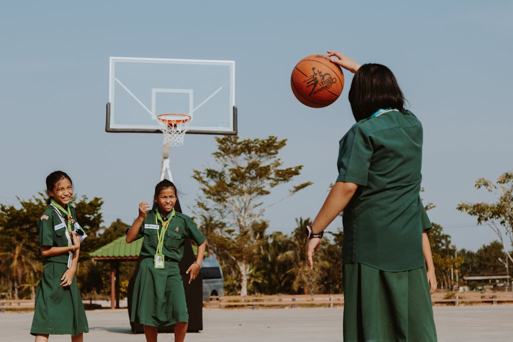 Scout Girls Playing netball